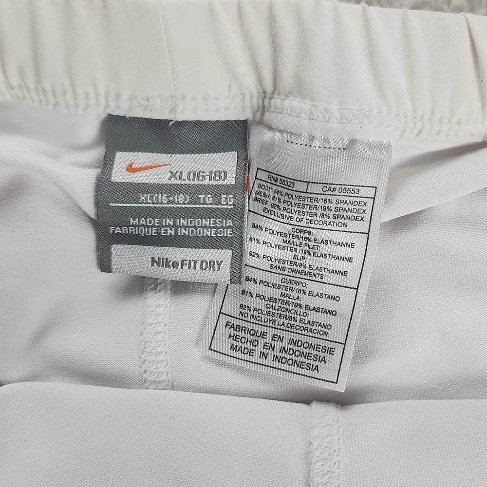Nike White Skort with Mint Green Aqua Accents - Picture 5 of 10